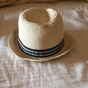 Gap summer hat for boys